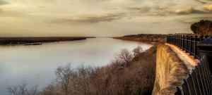 View of the Mississippi River from the Natchez Bluff