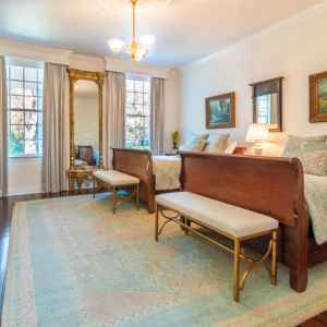 Cecile's Guest Room - Natchez Bed and Breakfast