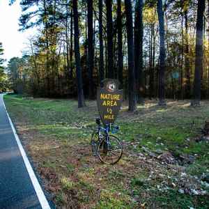 Mississippi - Cyclist taking a break near milepost 19