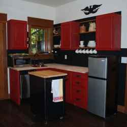 Country Kitchenette - dishwasher, cooktop, microwave and refrigerator